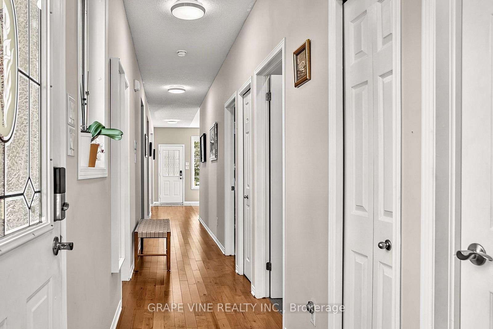 319 Parkin Circle • Ottawa, ON photo 9