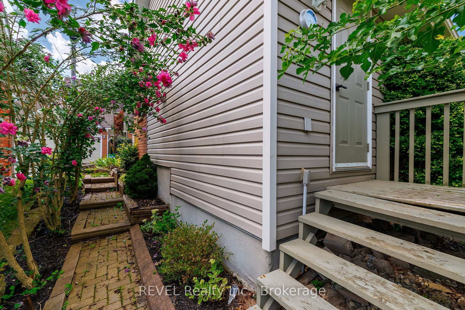 6280 Stonefield Park • Niagara Falls, ON photo 36
