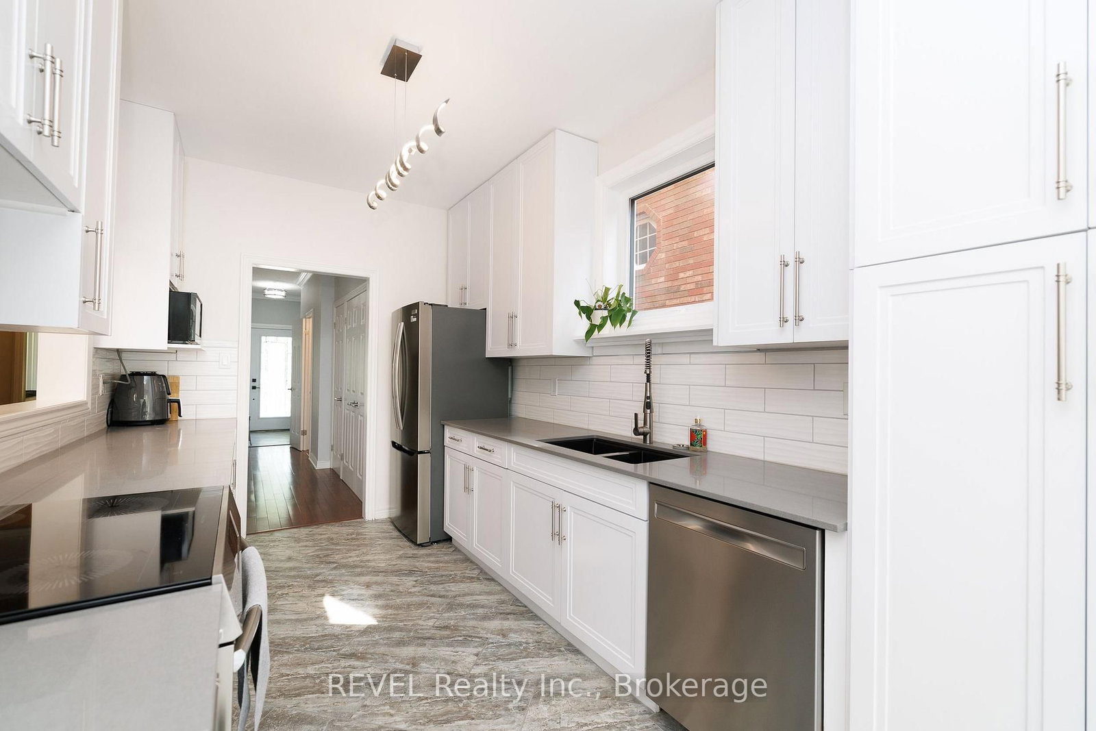 6280 Stonefield Park • Niagara Falls, ON photo 8
