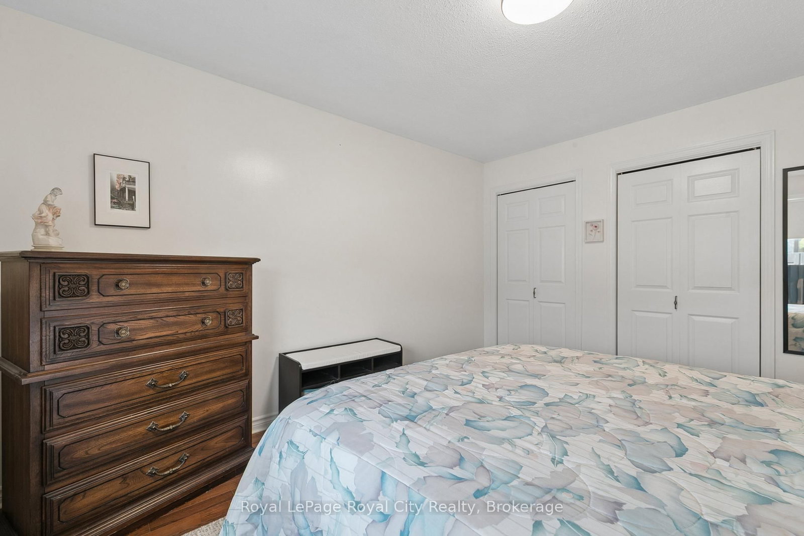 406 Ironwood Road • Guelph, ON photo 19