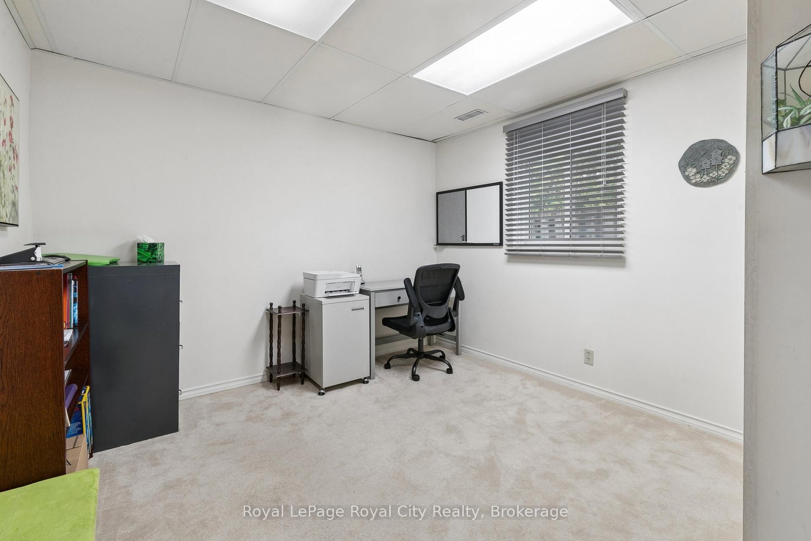 406 Ironwood Road • Guelph, ON photo 28