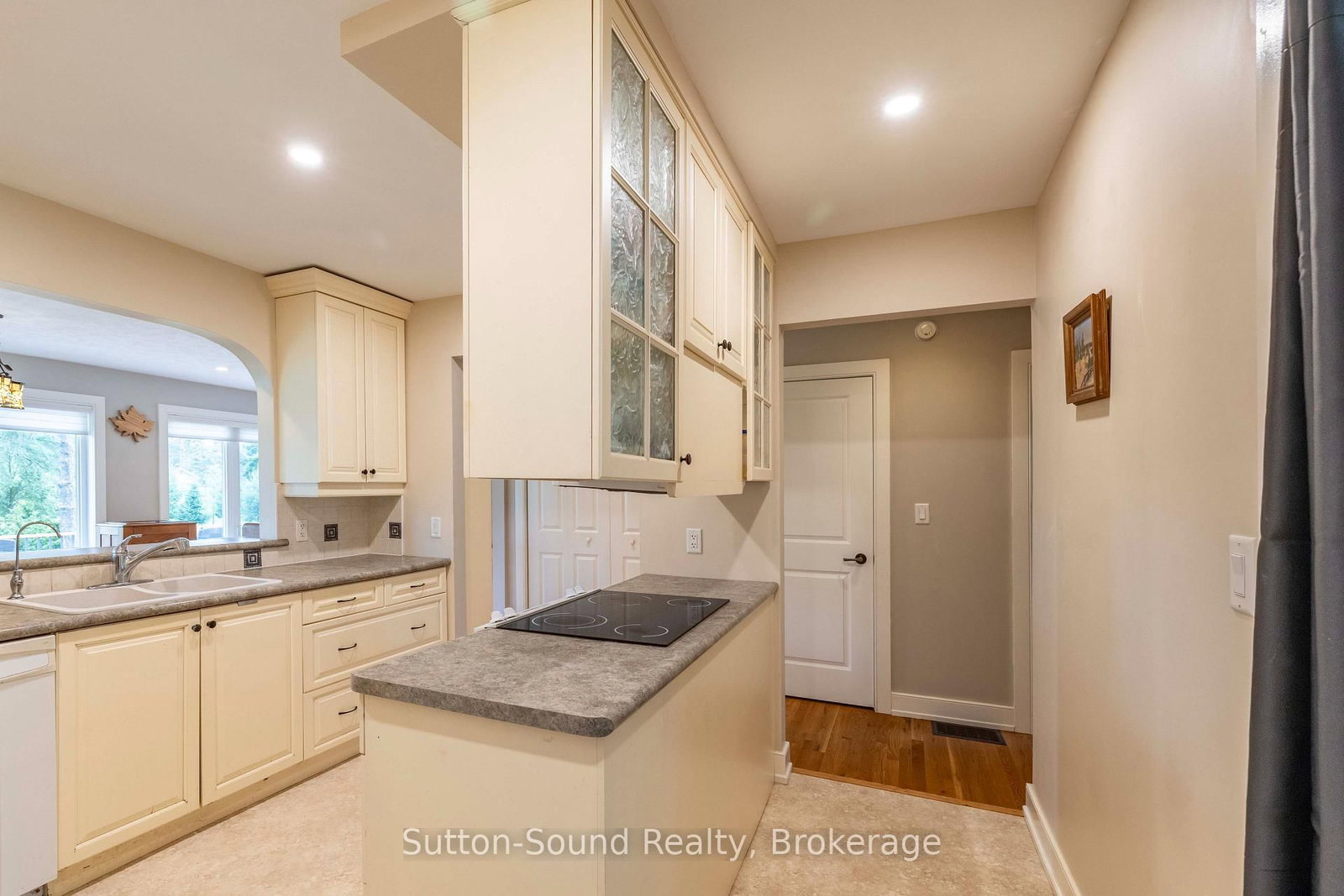 827 13th Street W • Georgian Bluffs, ON photo 14