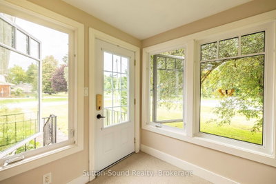 827 13th Street W • Georgian Bluffs, ON photo 5