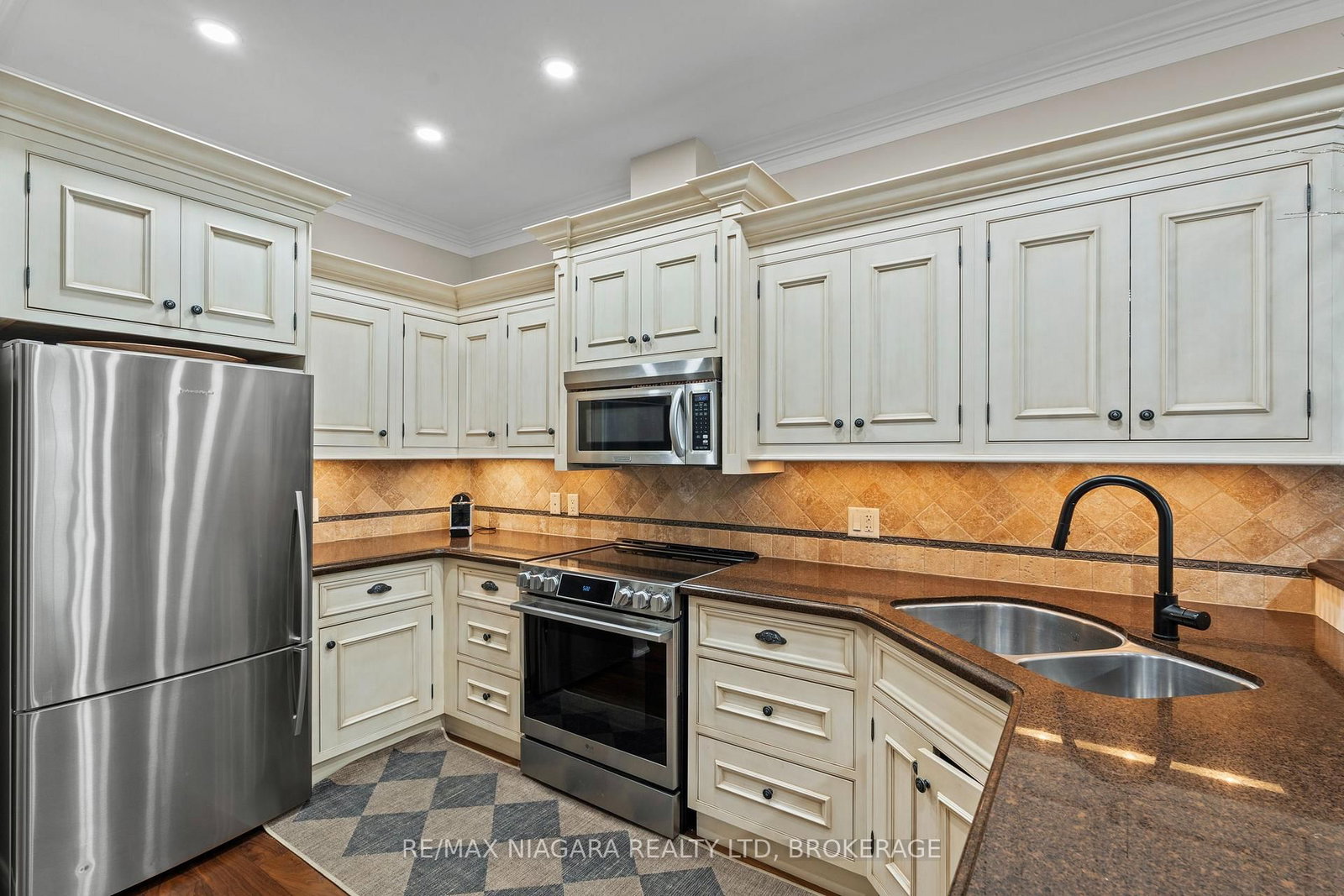 175 QUEEN Street • #3 • Niagara-on-the-Lake, ON photo 16