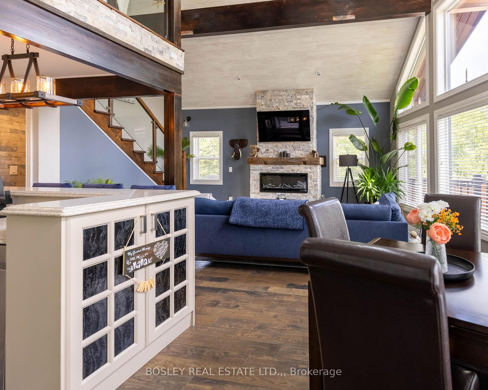 4949 Lyon's Parkway • Niagara Falls, ON photo 9