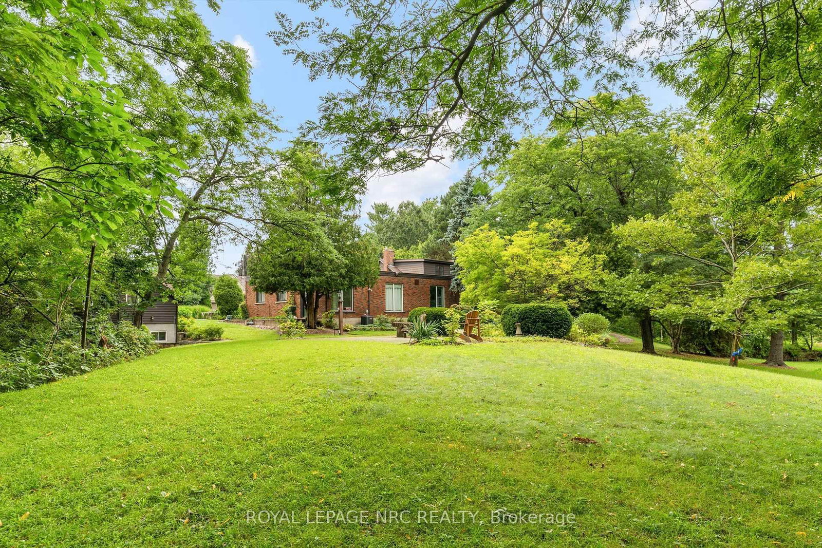 9 Pine Street • Niagara-on-the-Lake, ON photo 37