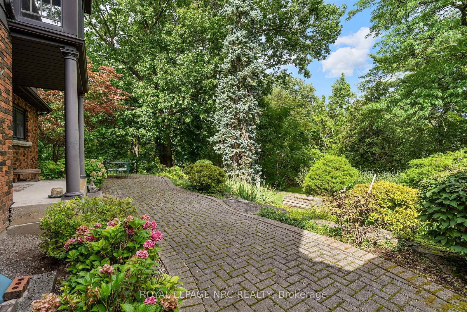 9 Pine Street • Niagara-on-the-Lake, ON photo 40
