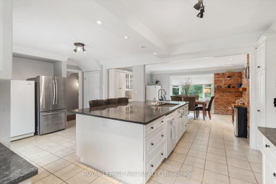 9 Pine Street • Niagara-on-the-Lake, ON photo 5