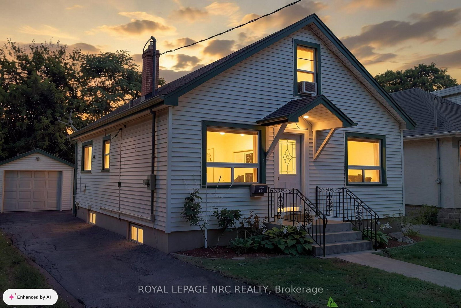 13 Mildred Avenue • St. Catharines, ON photo 2