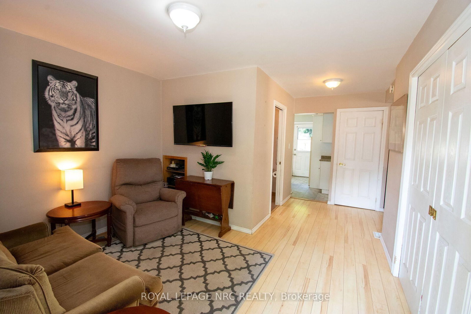 13 Mildred Avenue • St. Catharines, ON photo 6