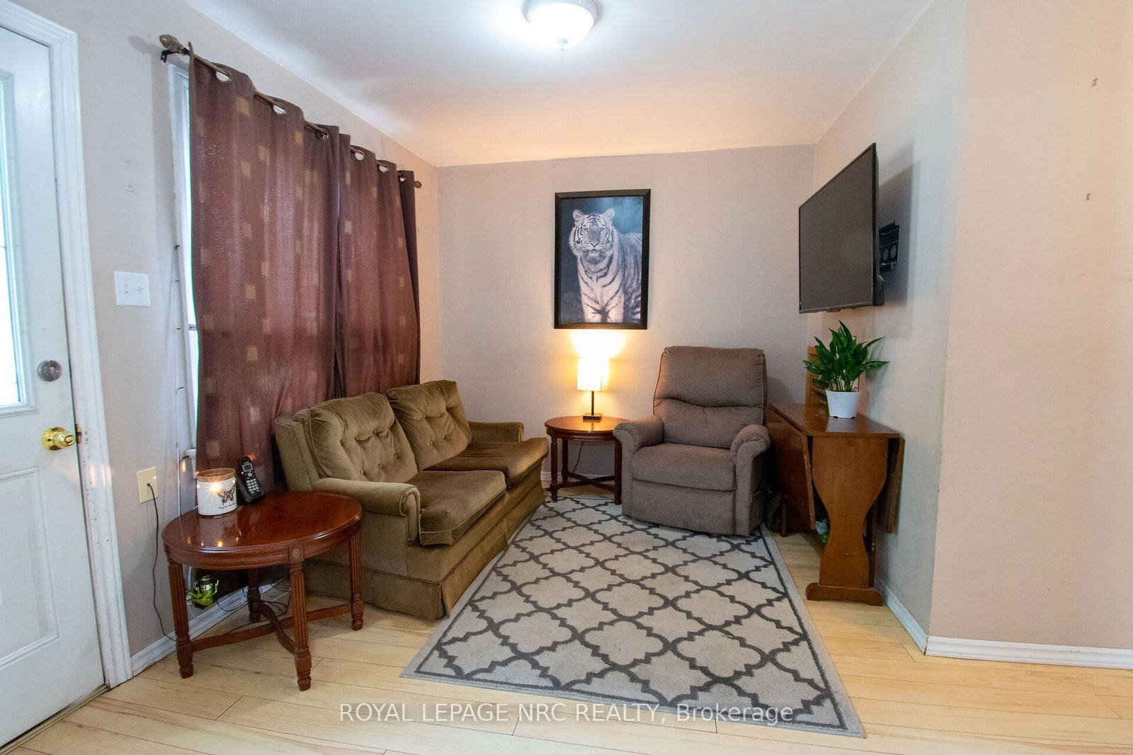 13 Mildred Avenue • St. Catharines, ON photo 7