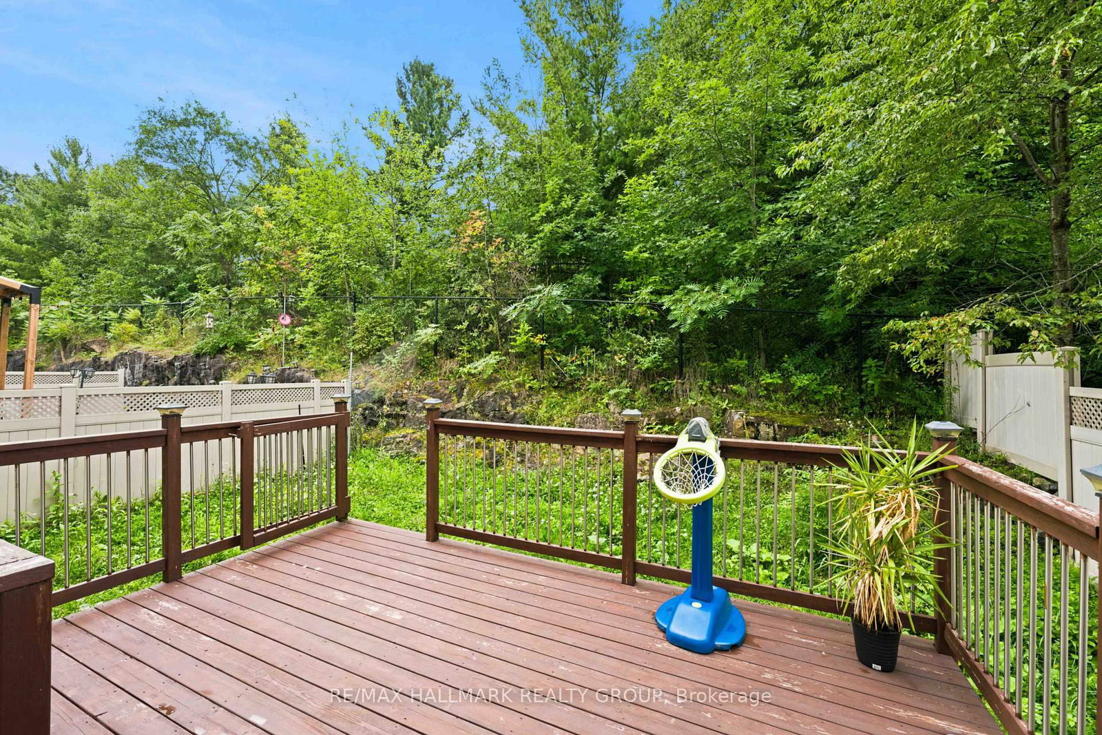 328 Laughlin Circle • Ottawa, ON photo 26