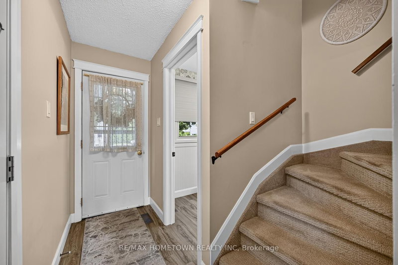 8 - 27 Aldershot Avenue