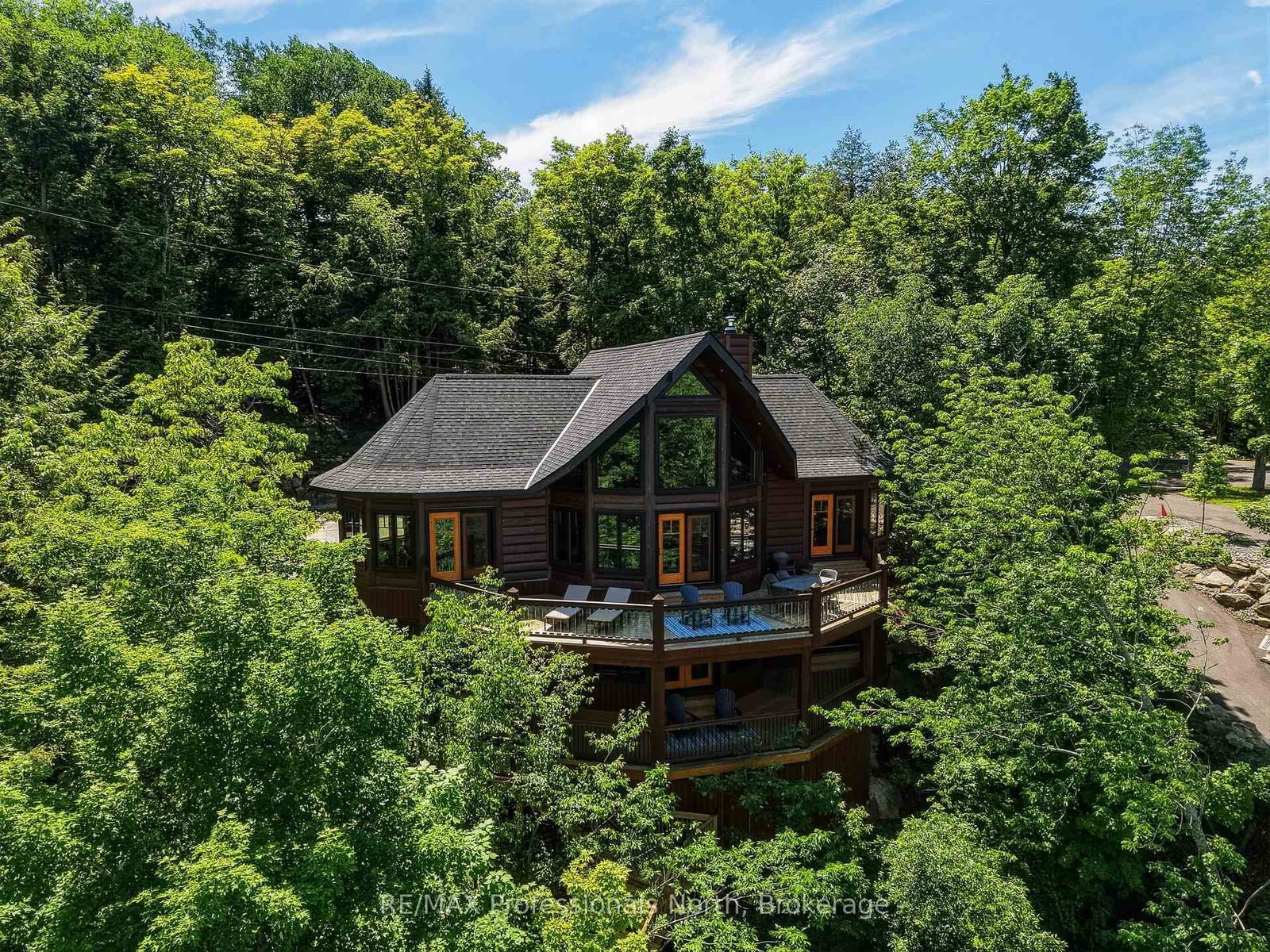 1666 Beaumont Drive • Bracebridge, ON photo 1