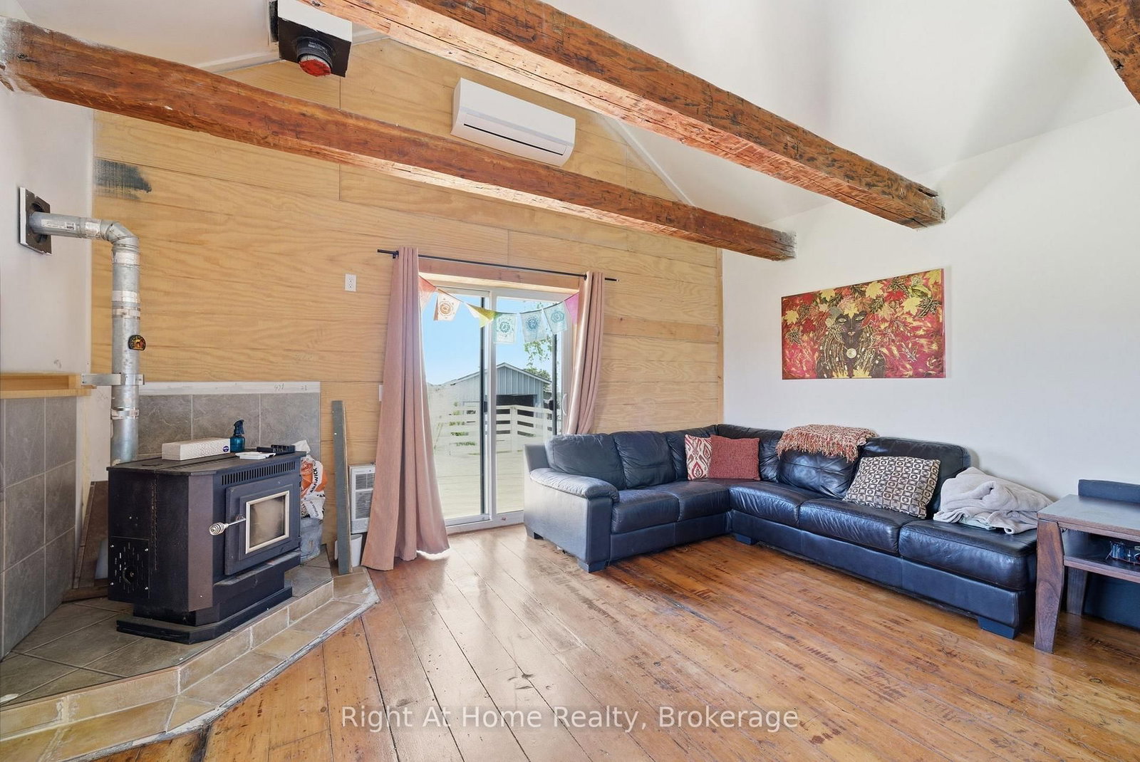 660 County Rd 19 Road • Prince Edward County, ON photo 15