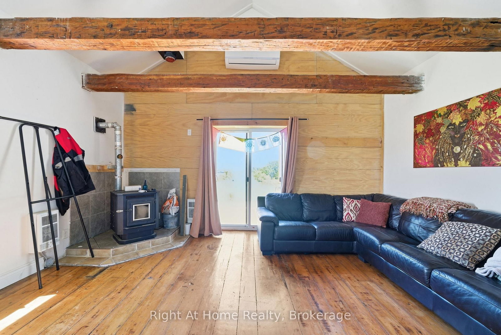 660 County Rd 19 Road • Prince Edward County, ON photo 17