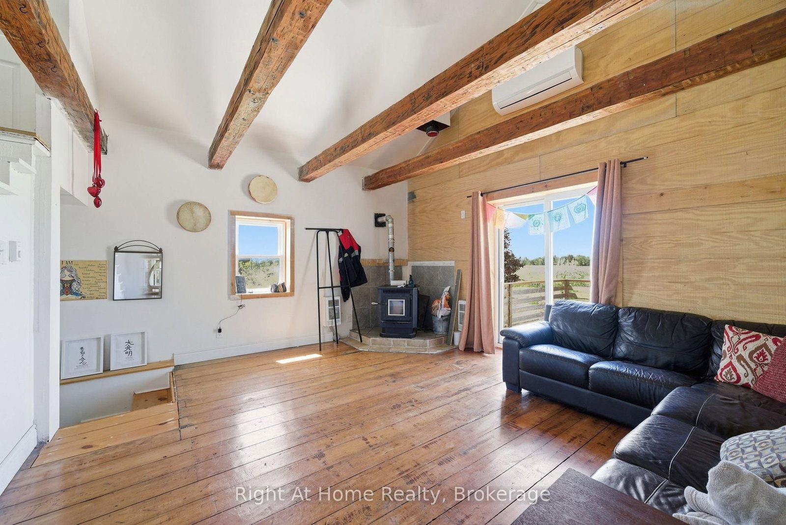 660 County Rd 19 Road • Prince Edward County, ON photo 18