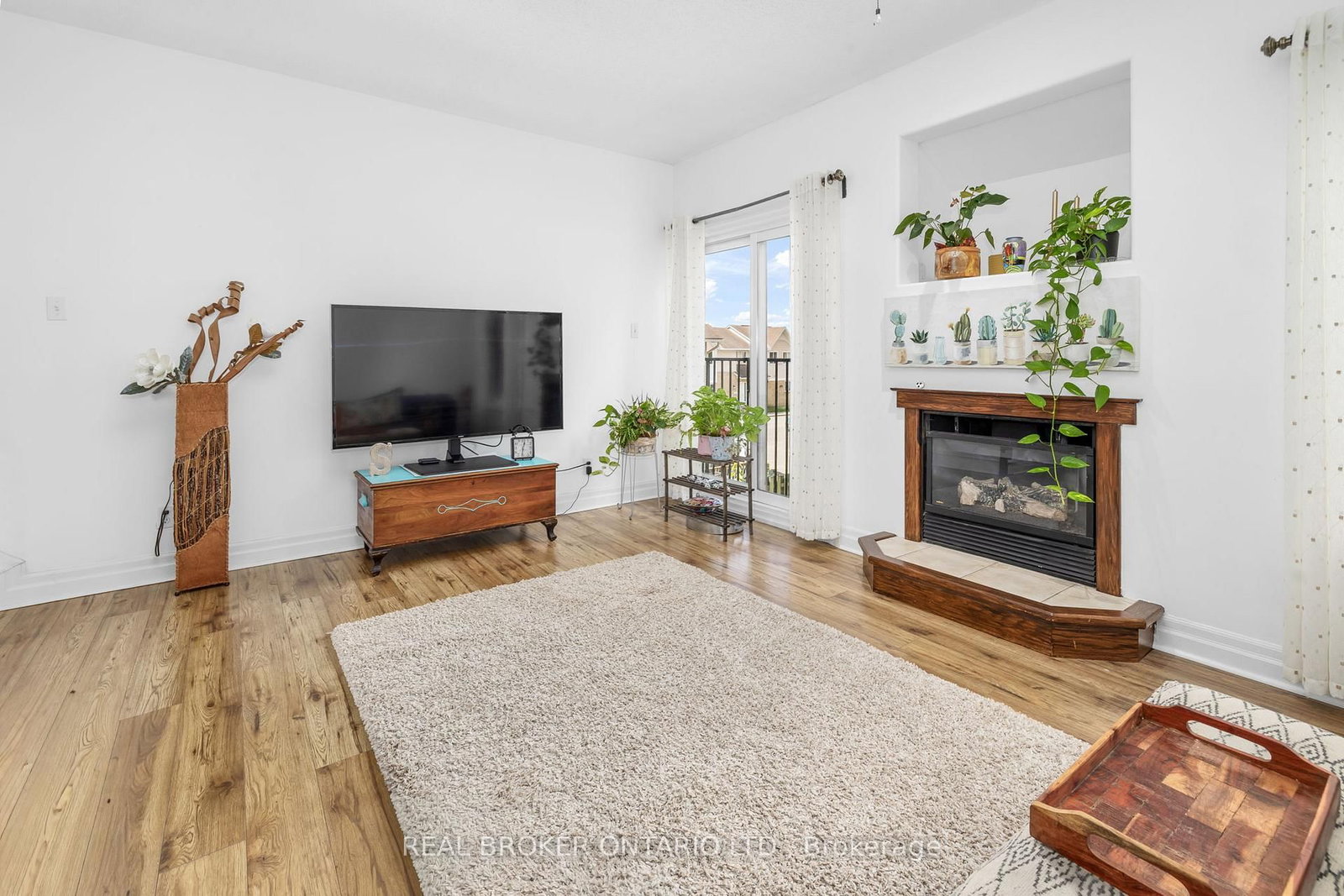 296 Maude Street • Almonte, ON photo 17