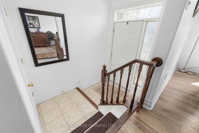 296 Maude Street • Almonte, ON photo 3