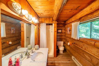 4 Mary Street • Magnetawan, ON photo 6