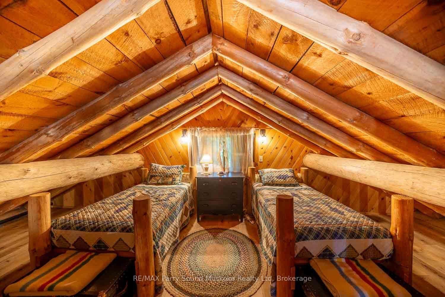 4 Mary Street • Magnetawan, ON photo 9