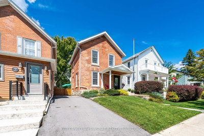 124 John Street • Gananoque, ON photo 3