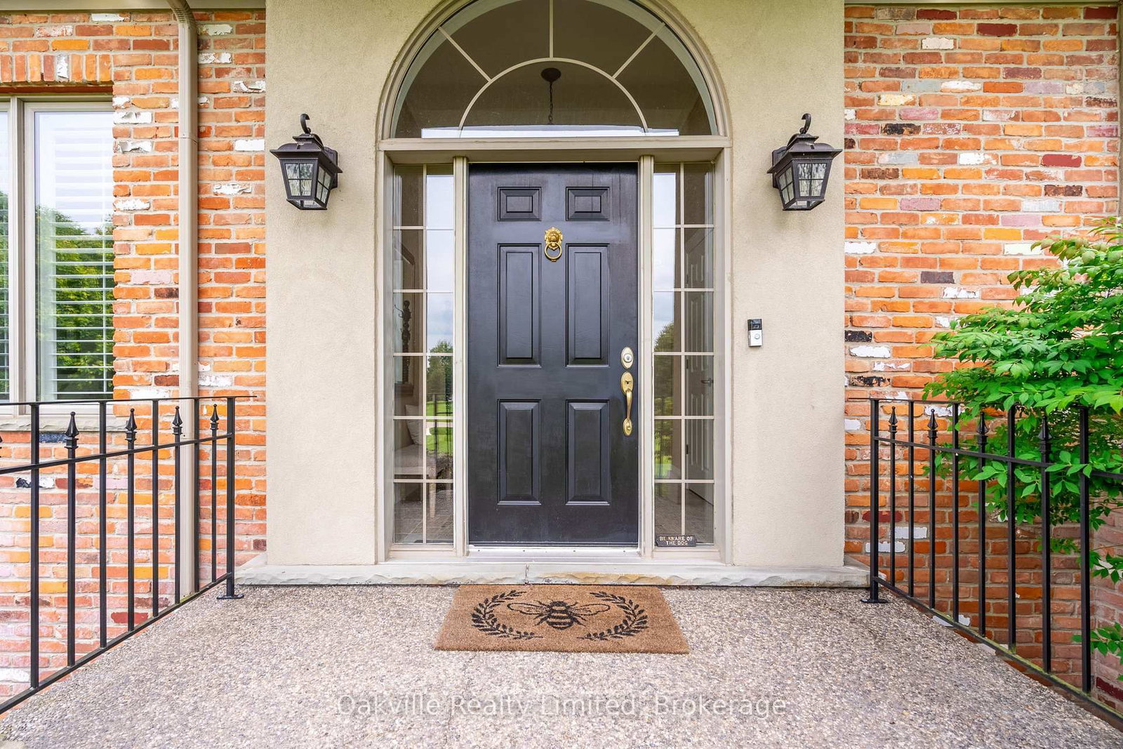 45 Gatepost Pl Gatepost Place • Hamilton, ON photo 3