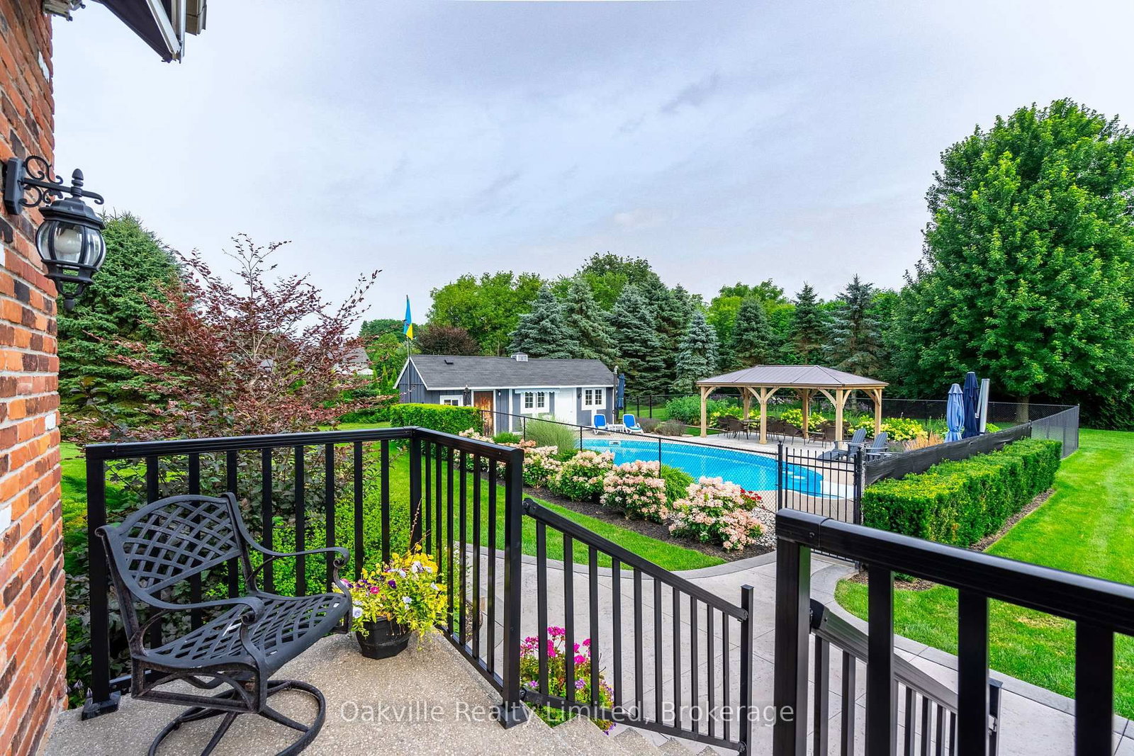 45 Gatepost Pl Gatepost Place • Hamilton, ON photo 36