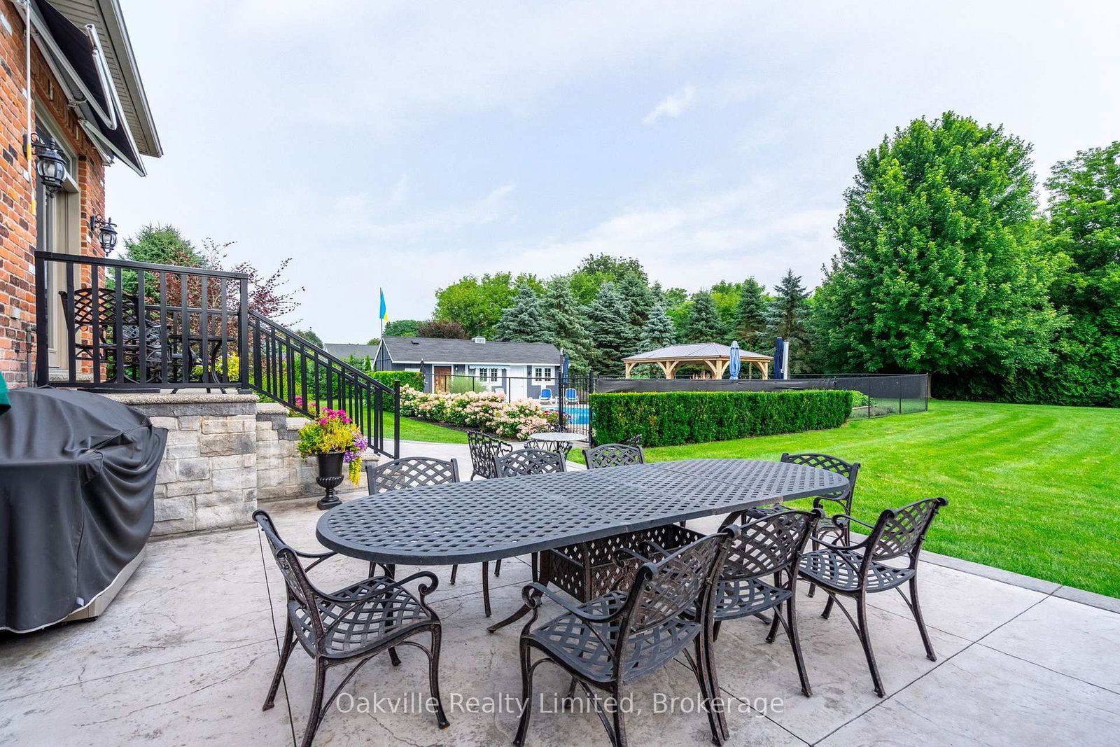 45 Gatepost Pl Gatepost Place • Hamilton, ON photo 39