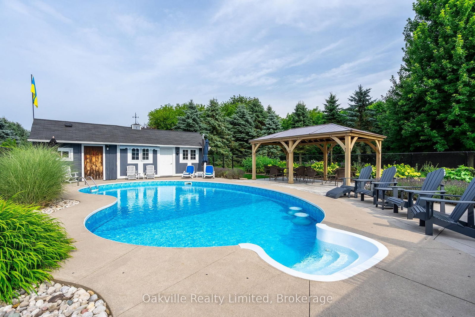 45 Gatepost Pl Gatepost Place • Hamilton, ON photo 40