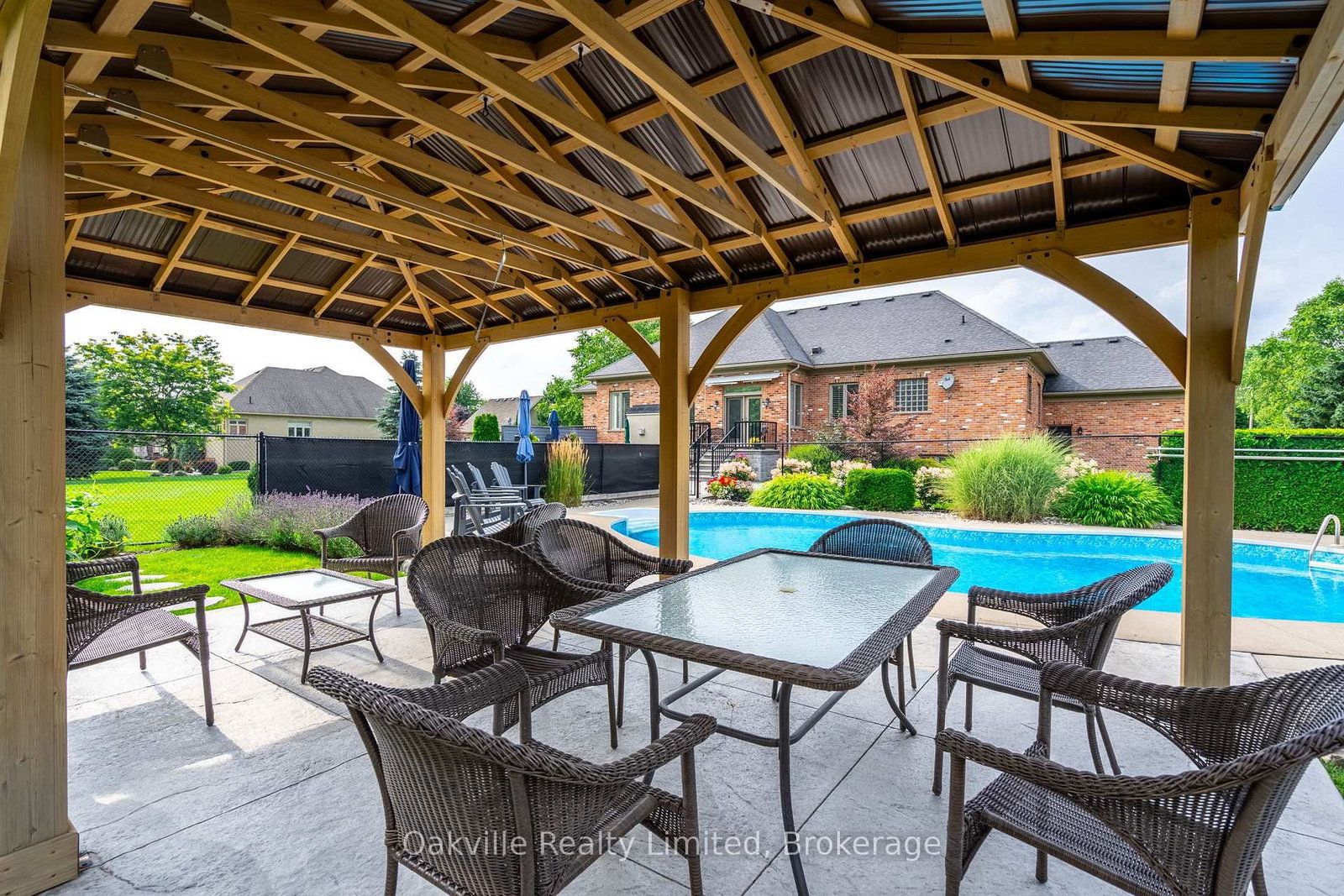 45 Gatepost Pl Gatepost Place • Hamilton, ON photo 42