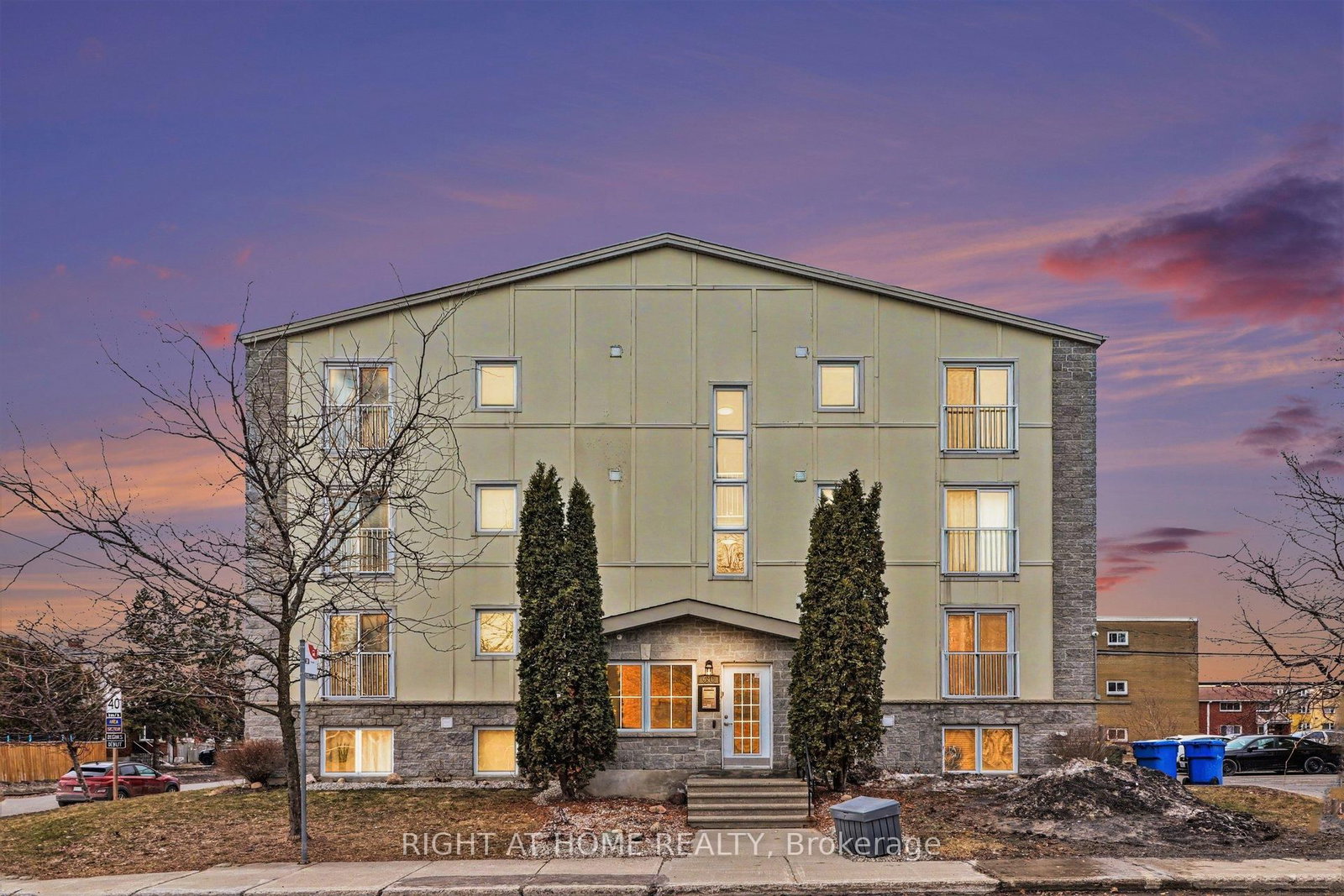 202 - 646 Cummings Avenue, Ottawa 2