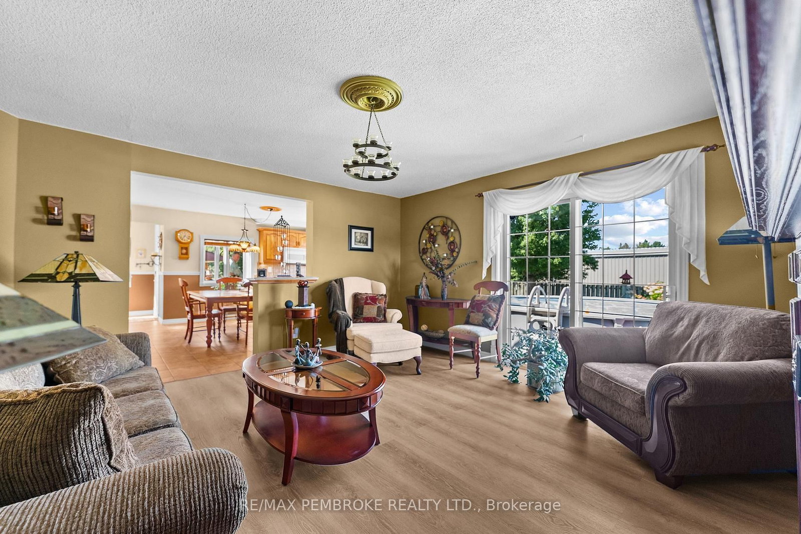 1315 Blakely Crescent W • Pembroke, ON photo 15