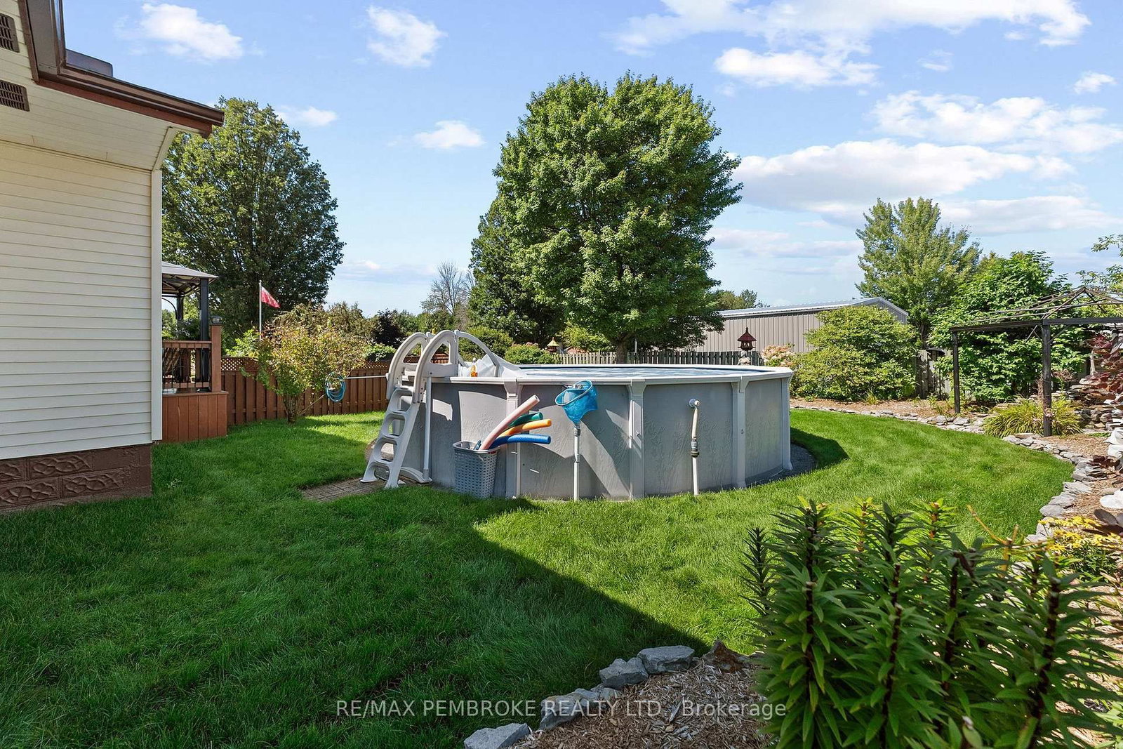 1315 Blakely Crescent W • Pembroke, ON photo 38