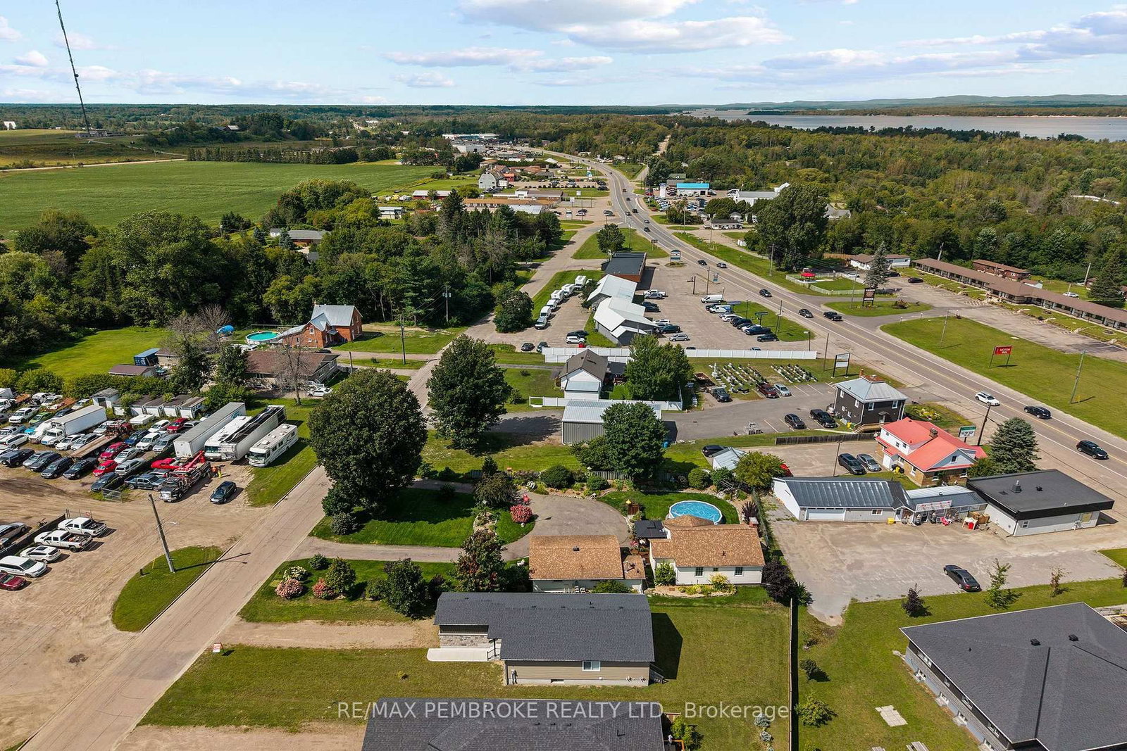 1315 Blakely Crescent W • Pembroke, ON photo 43