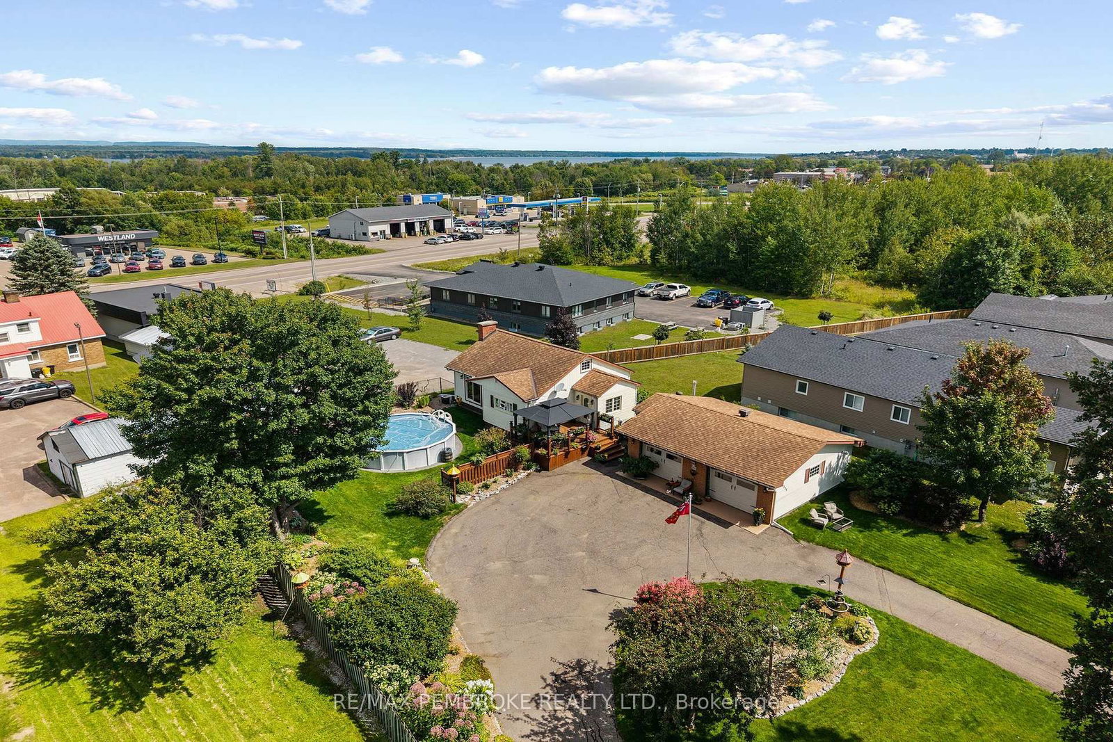 1315 Blakely Crescent W • Pembroke, ON photo 49