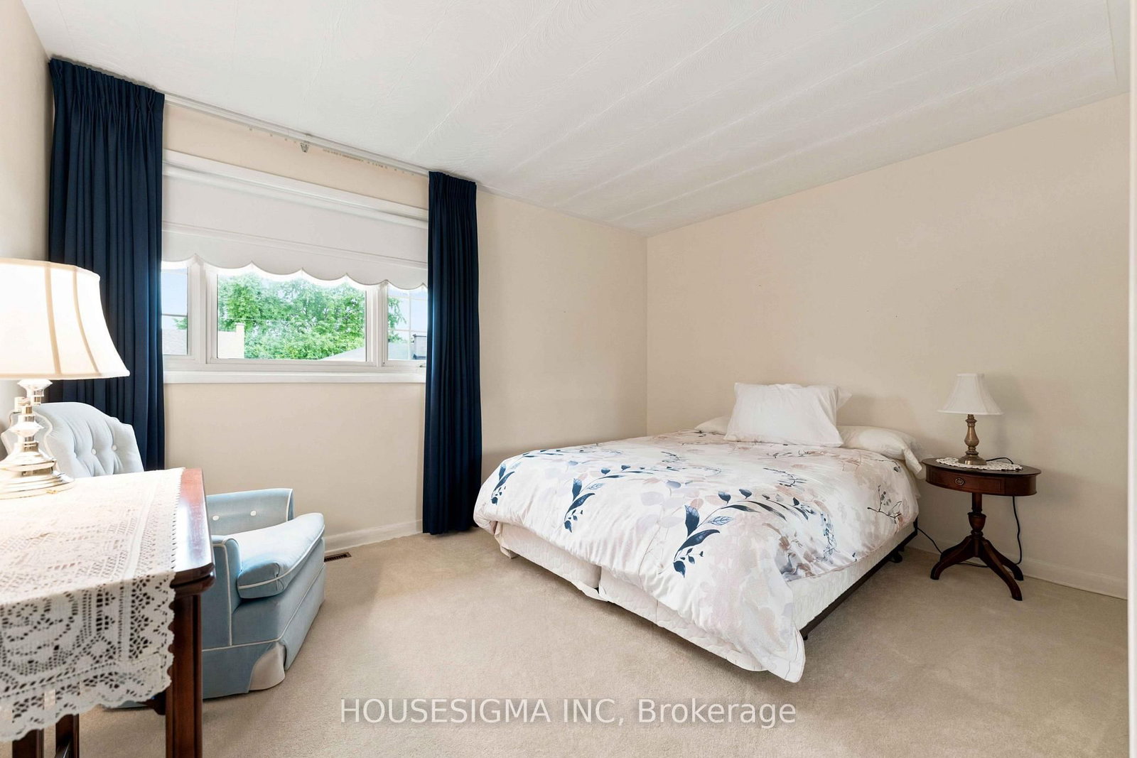 1347 Avenue R Avenue • Ottawa, ON photo 21