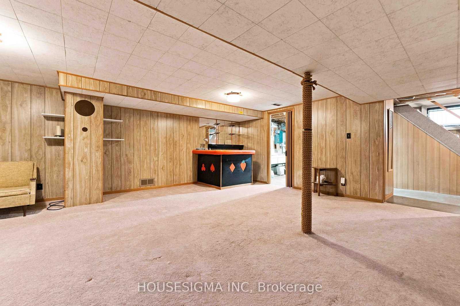 1347 Avenue R Avenue • Ottawa, ON photo 37