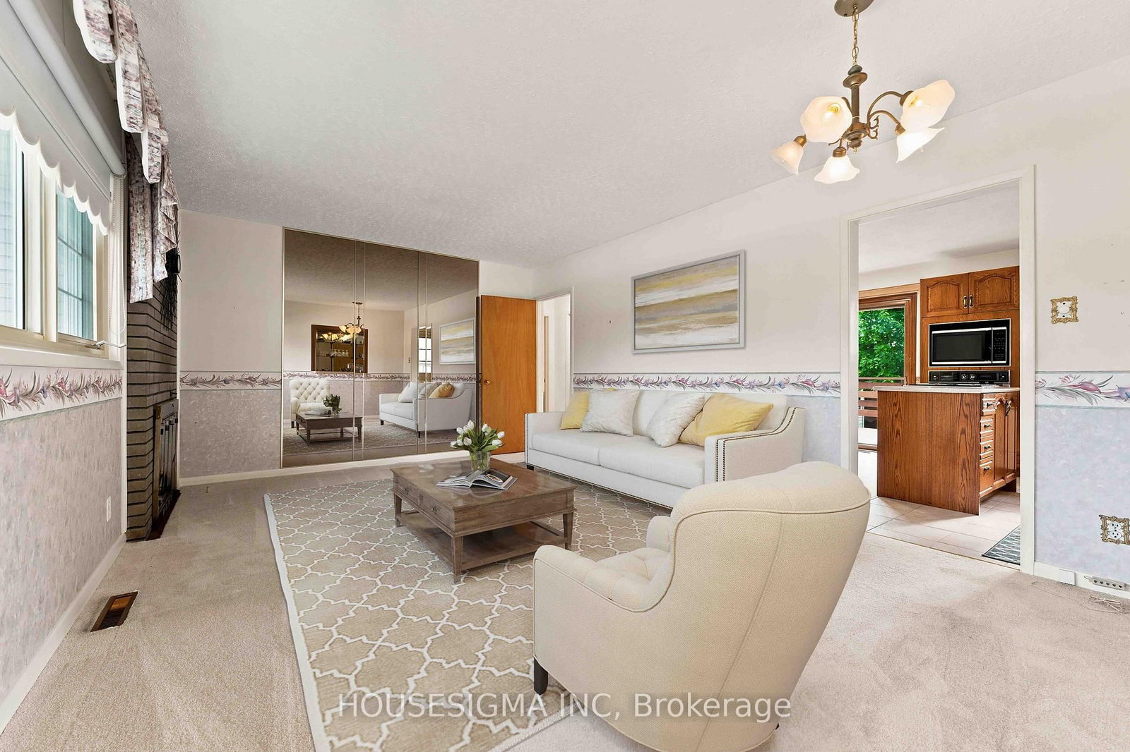 1347 Avenue R Avenue • Ottawa, ON photo 4