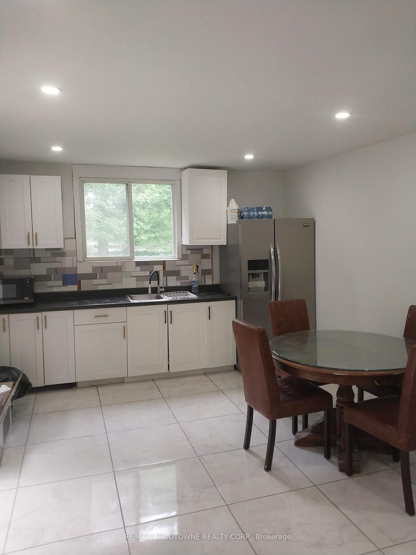 1071 SOUTHCOTE Road • Hamilton, ON photo 9