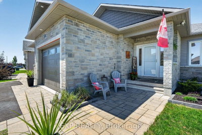 450 Central Park Boulevard • Russell, ON photo 2