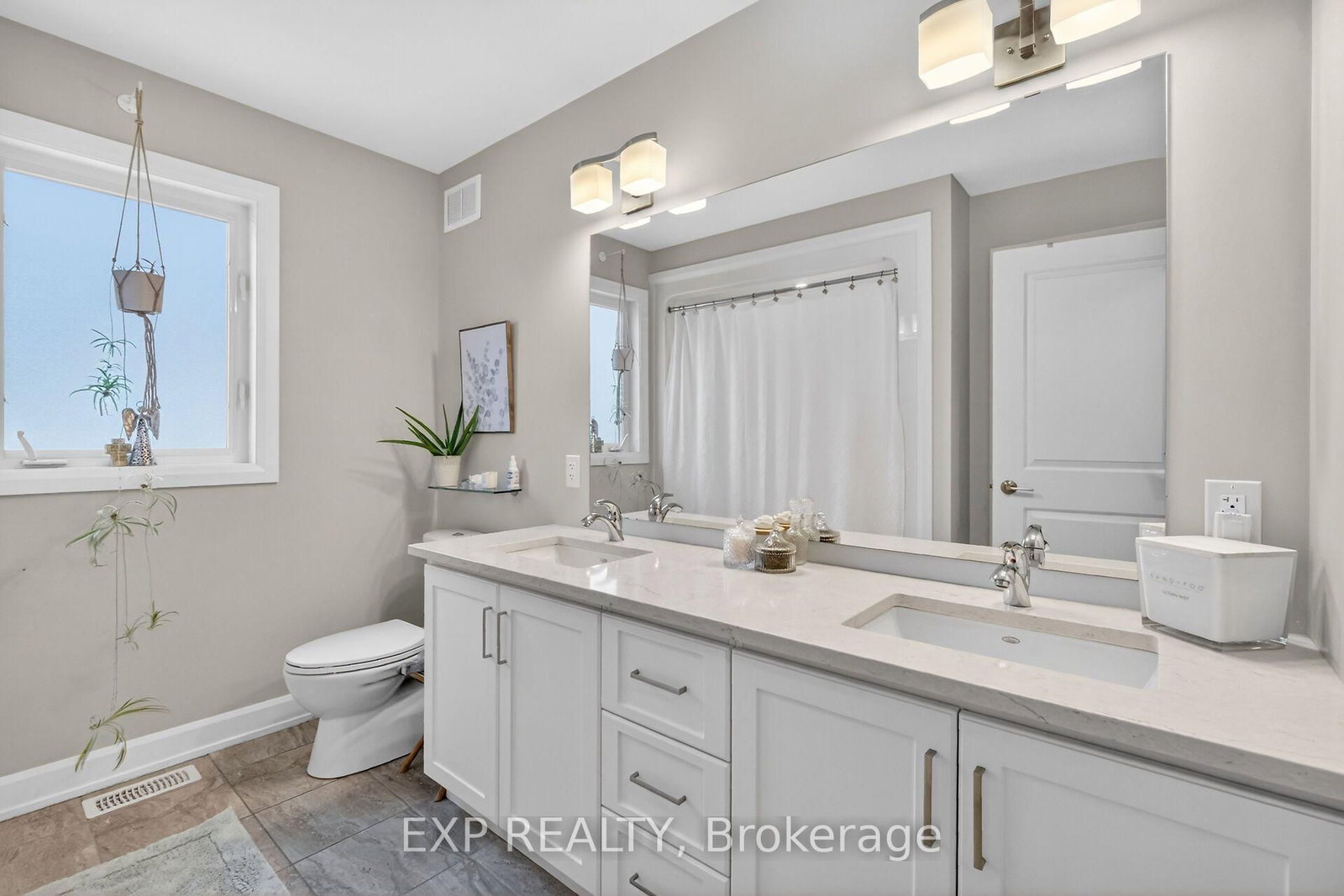 450 Central Park Boulevard • Russell, ON photo 21