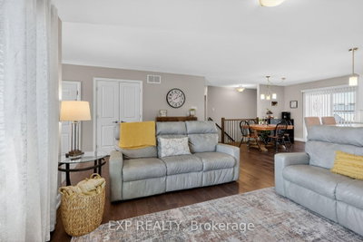 450 Central Park Boulevard • Russell, ON photo 7