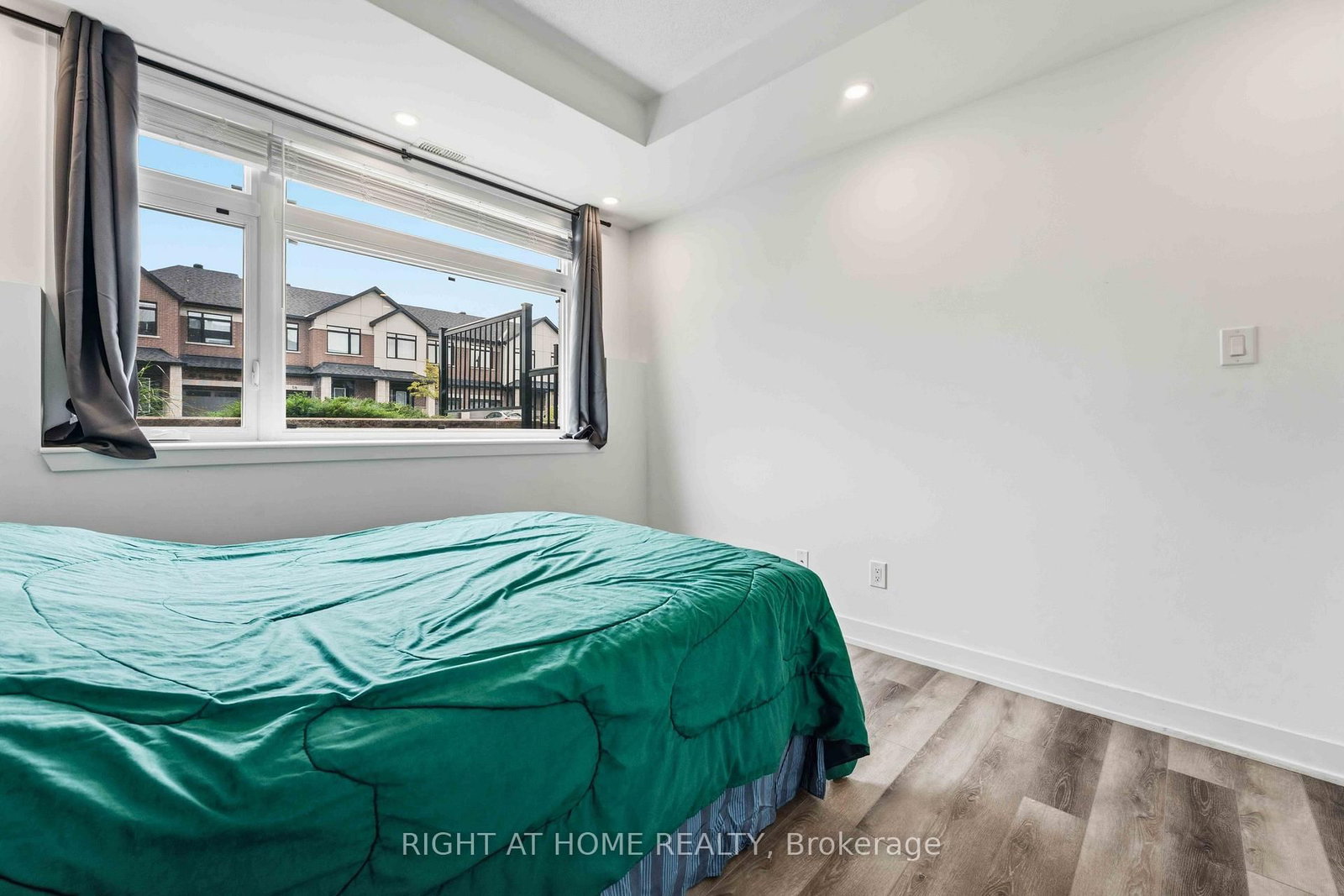 55 Overberg Way • #D • Ottawa, ON photo 21