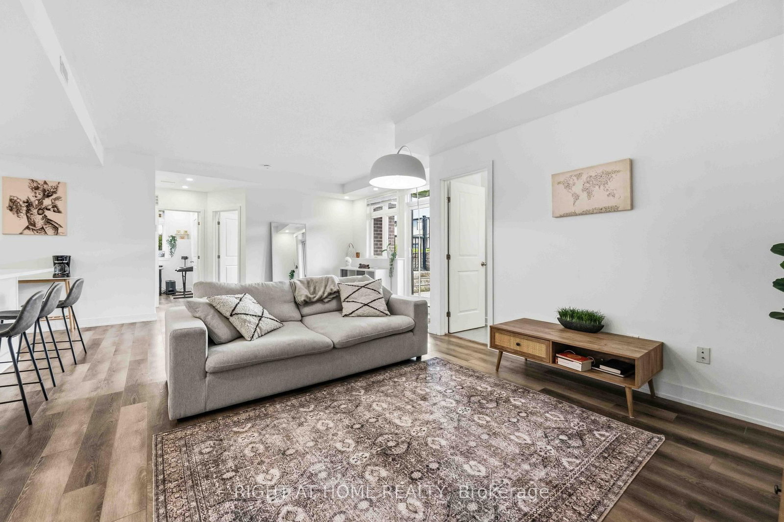55 Overberg Way • #D • Ottawa, ON photo 5