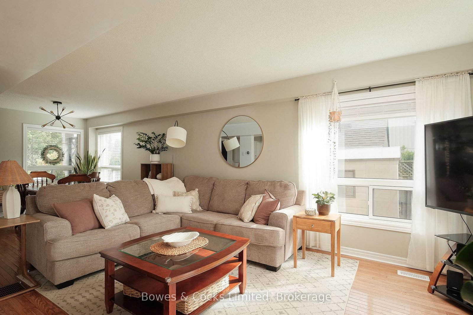 407 Spillsbury Drive • Peterborough, ON photo 12
