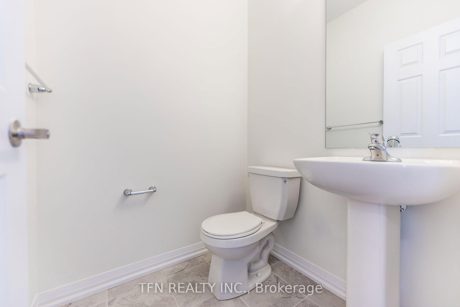 385 Starlight Avenue • Woolwich, ON photo 10