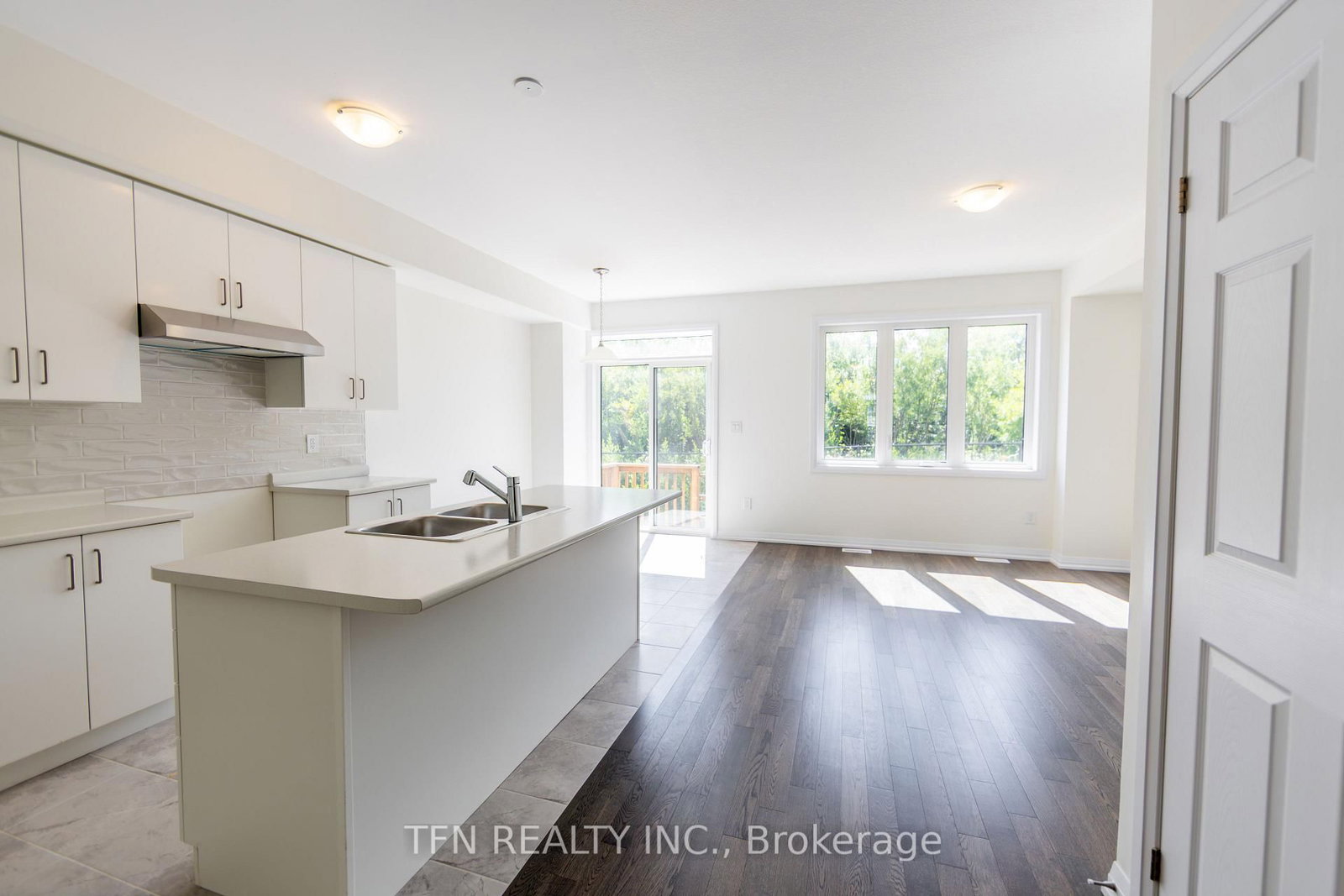385 Starlight Avenue • Woolwich, ON photo 15