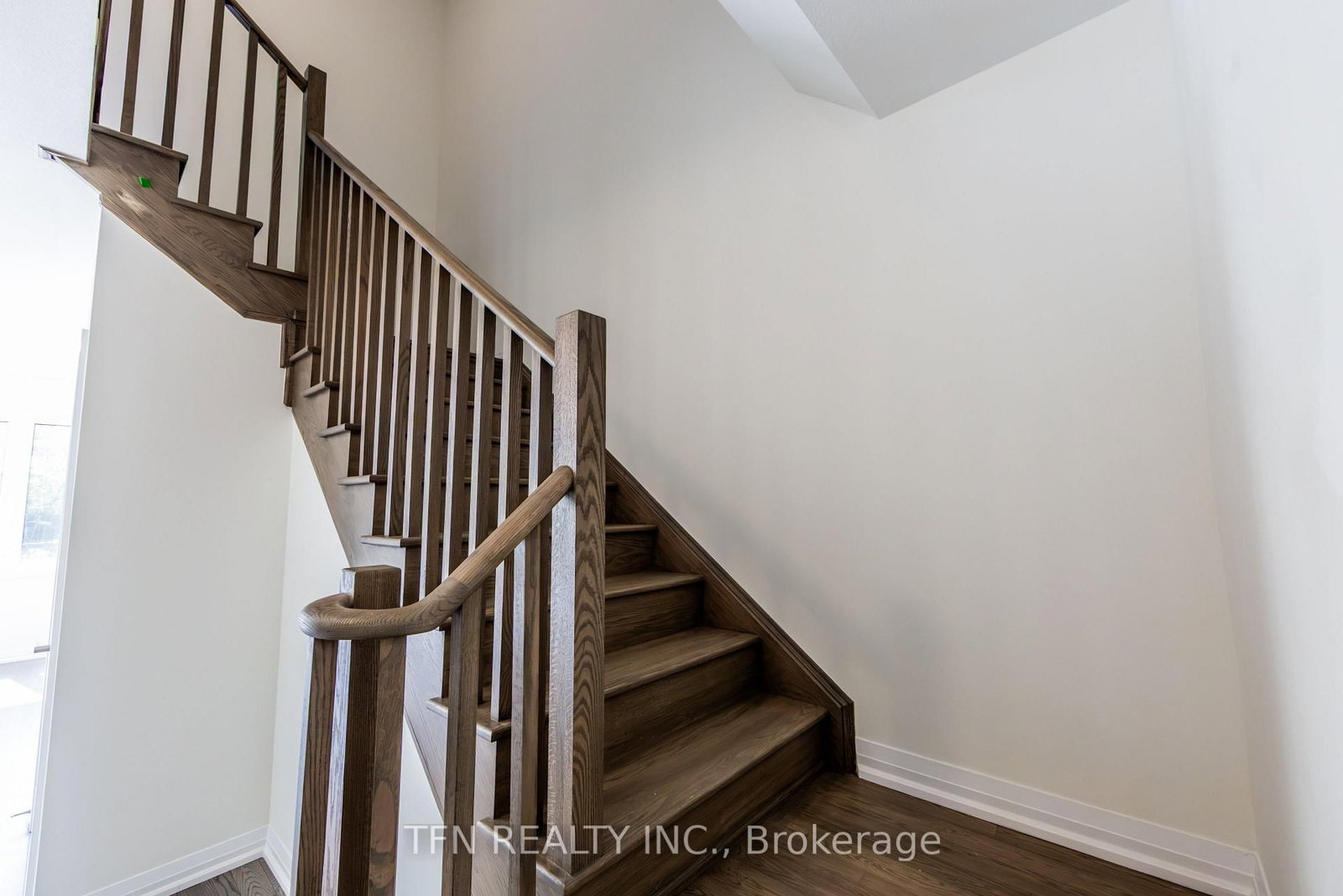 385 Starlight Avenue • Woolwich, ON photo 25