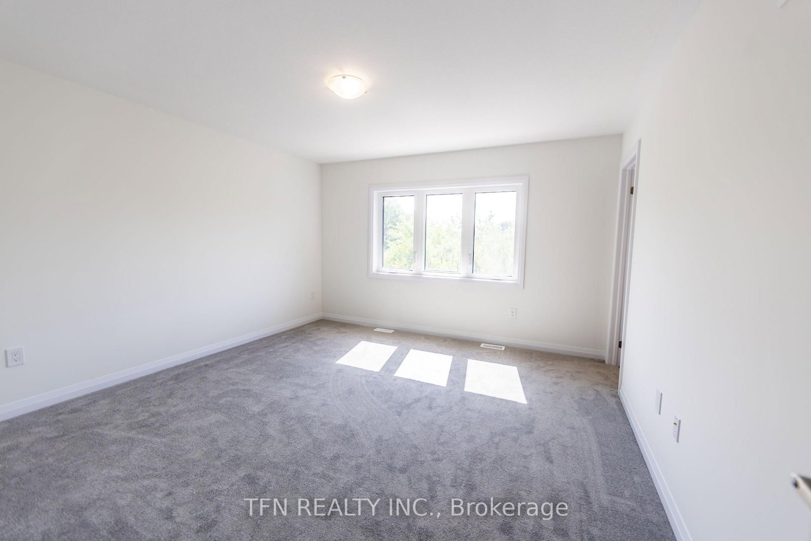 385 Starlight Avenue • Woolwich, ON photo 29